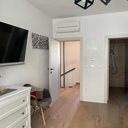 Sobe Delux 4* Vodice