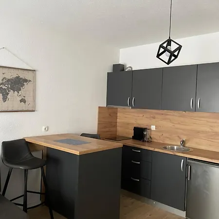 Sobe Delux Πανσιόν 3*
