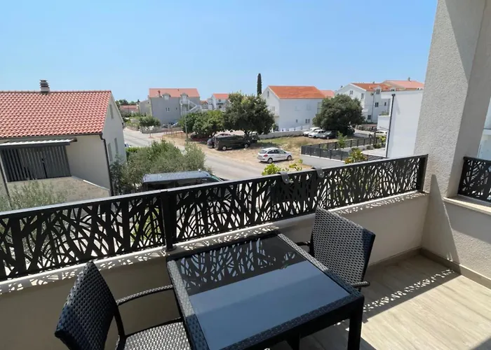 Sobe Delux בית הארחה 4*